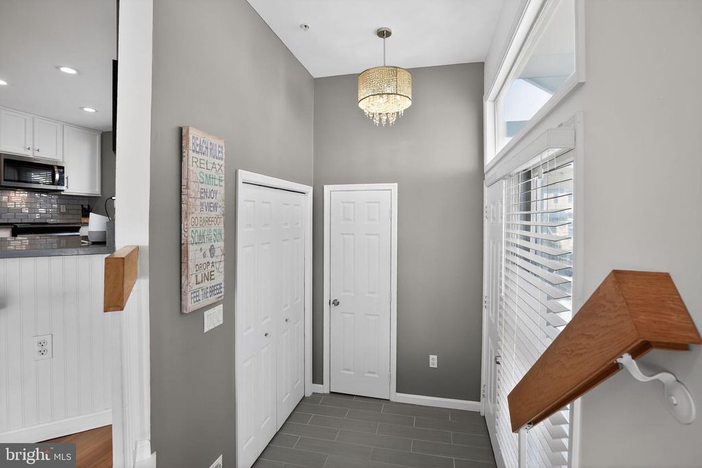 Image 4 of property listing at 8071 WINDWARD KEY DR, Chesapeake Beach, MD 20732