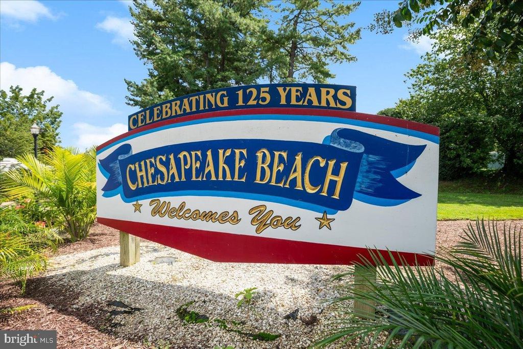 Image 40 of property listing at 8071 WINDWARD KEY DR, Chesapeake Beach, MD 20732