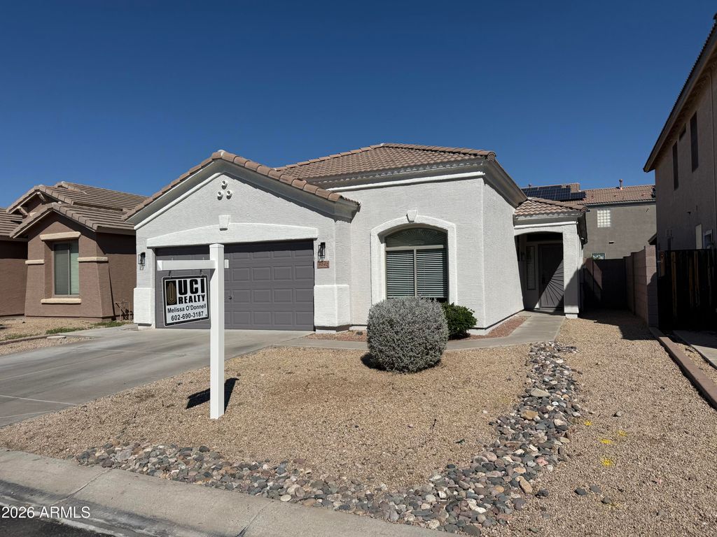9042 W BLUEFIELD Avenue, Peoria, AZ 85382