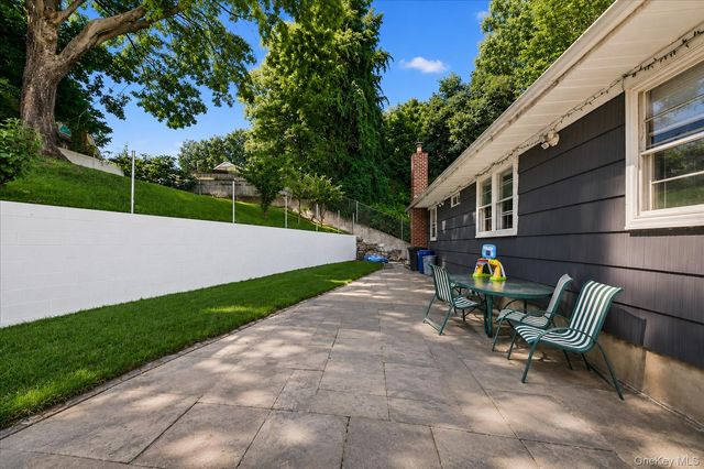 62 Raybrook Rd, Yonkers, NY 10704