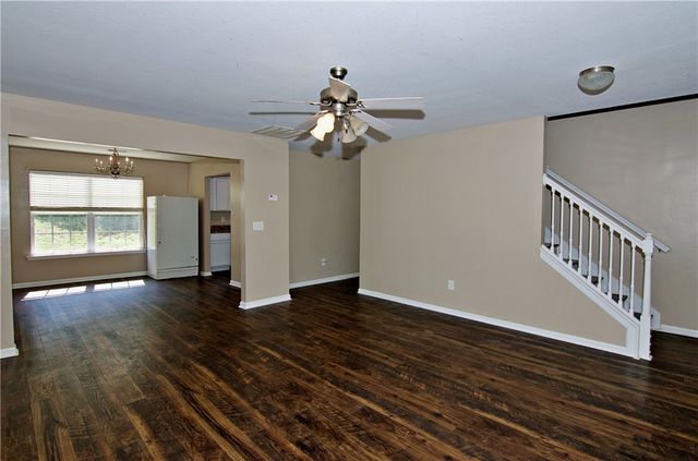 305 N Chestnut Street, Seneca, SC 29678