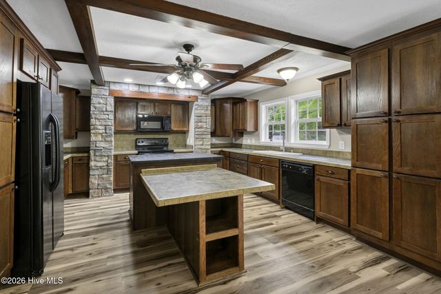 552 Colonial Landing Road SE, Bolivia, NC 28422