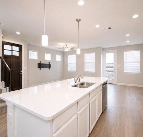 4208 Peaceful Pines Lane, Houston, TX 77080