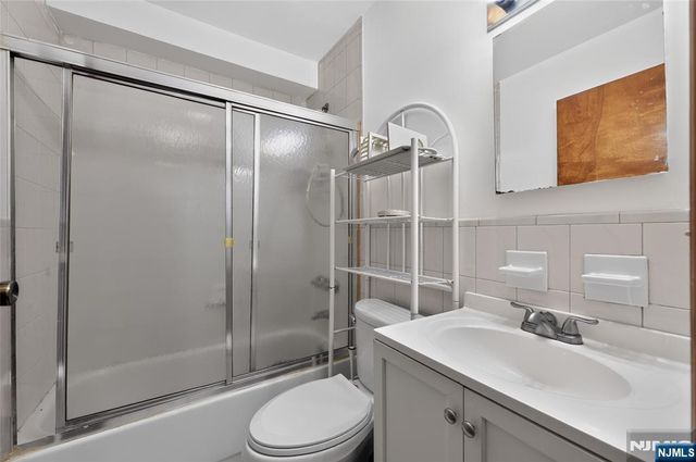 56-60 Ferguson C1, Newark, NJ 07105