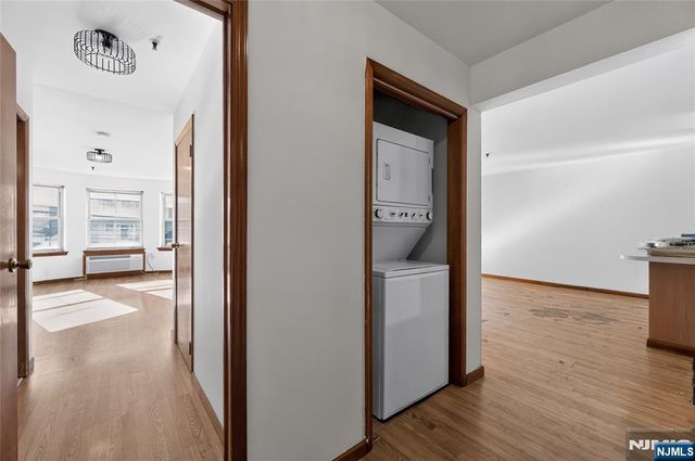 56-60 Ferguson C1, Newark, NJ 07105