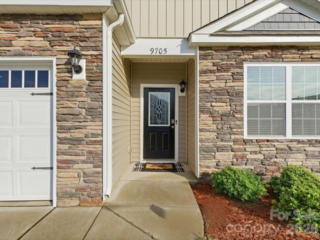9705 Tea Garden Drive, Gastonia, NC 28056