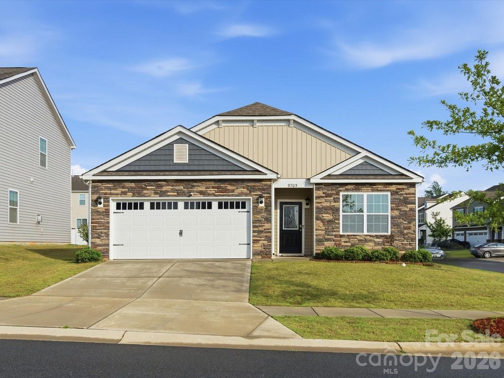 9705 Tea Garden Drive, Gastonia, NC 28056