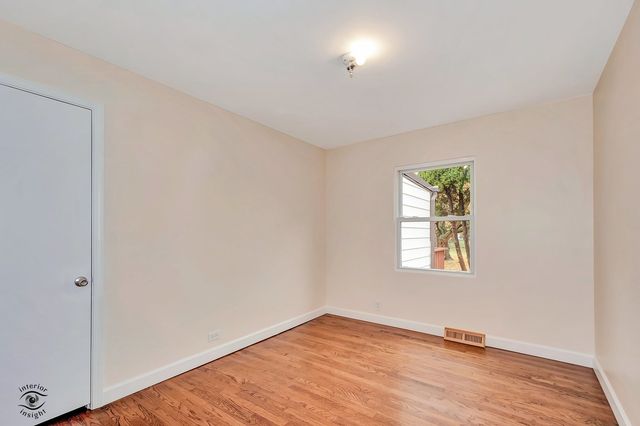 748 73rd Court, Willowbrook, IL 60527