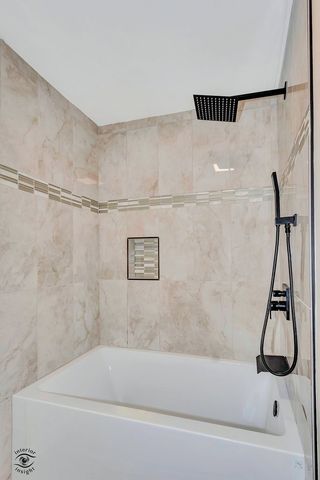 748 73rd Court, Willowbrook, IL 60527