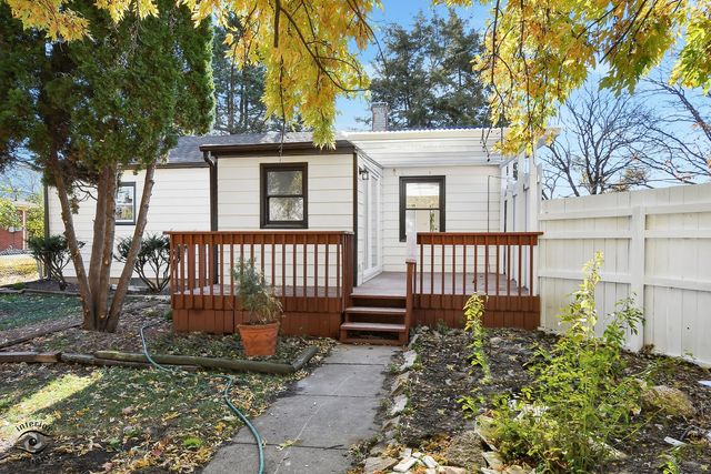 748 73rd Court, Willowbrook, IL 60527