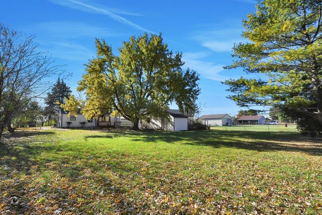 748 73rd Court, Willowbrook, IL 60527