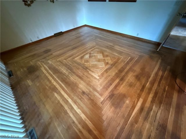 2174 Rockefeller Road, Wickliffe, OH 44092