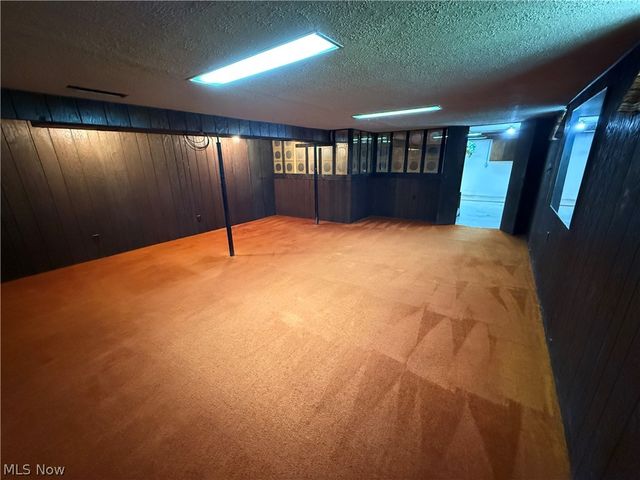 2174 Rockefeller Road, Wickliffe, OH 44092