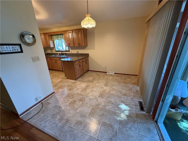2174 Rockefeller Road, Wickliffe, OH 44092