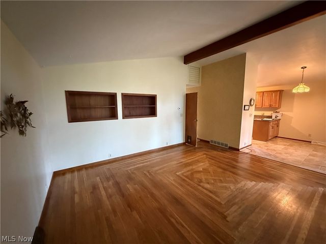 2174 Rockefeller Road, Wickliffe, OH 44092