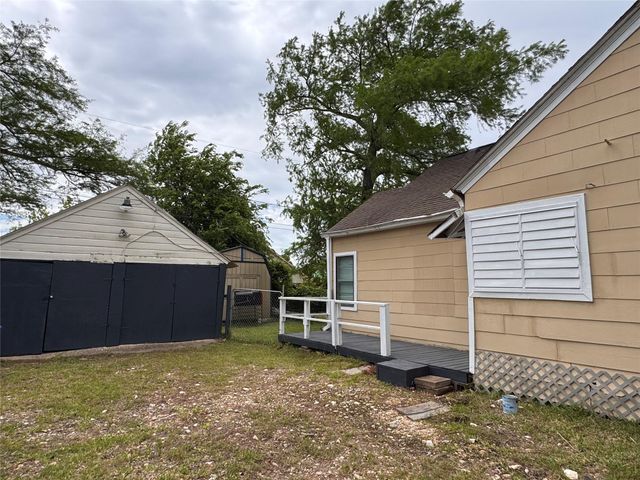 2106 Utah Street, Baytown, TX 77520