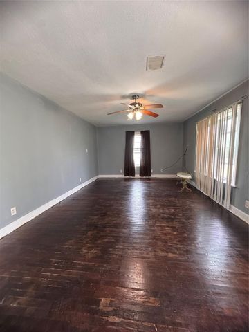 2106 Utah Street, Baytown, TX 77520