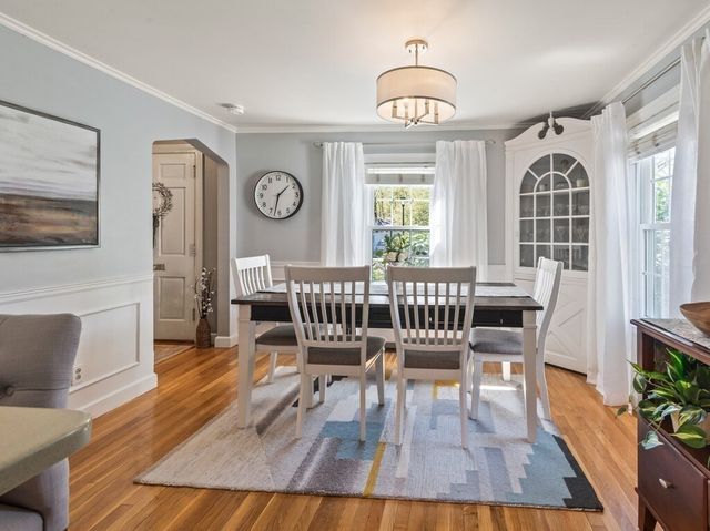 30 Kinnicutt Rd, Worcester, MA 01602