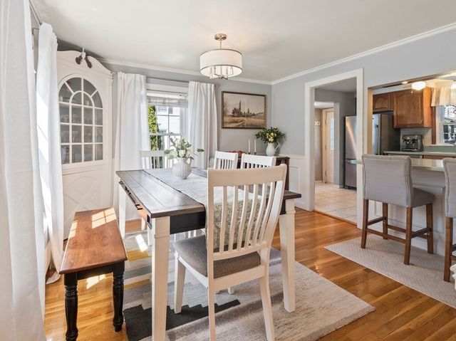 30 Kinnicutt Rd, Worcester, MA 01602