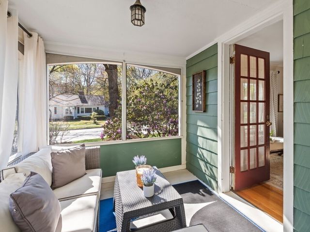 30 Kinnicutt Rd, Worcester, MA 01602