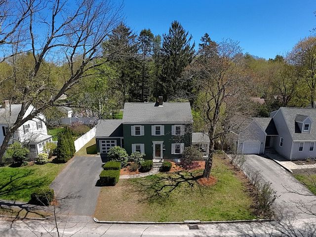 30 Kinnicutt Rd, Worcester, MA 01602