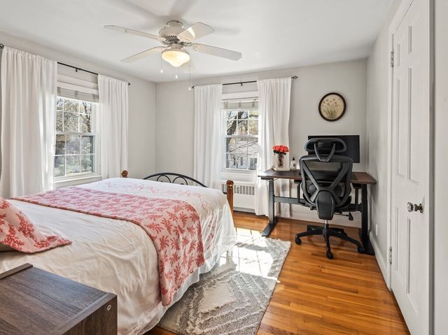 30 Kinnicutt Rd, Worcester, MA 01602