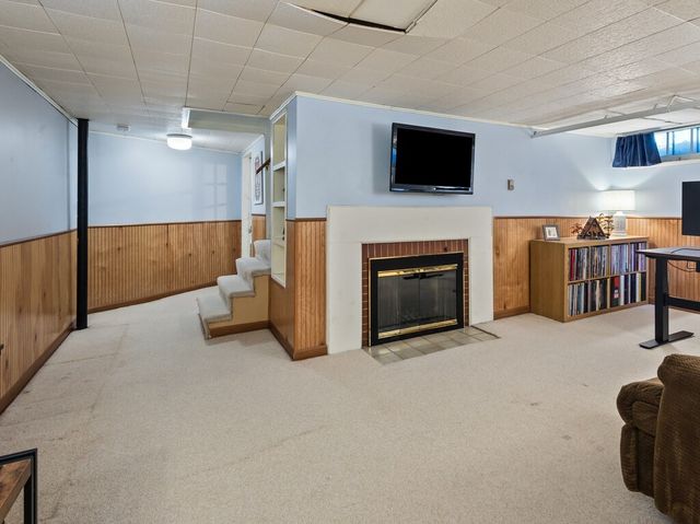 30 Kinnicutt Rd, Worcester, MA 01602