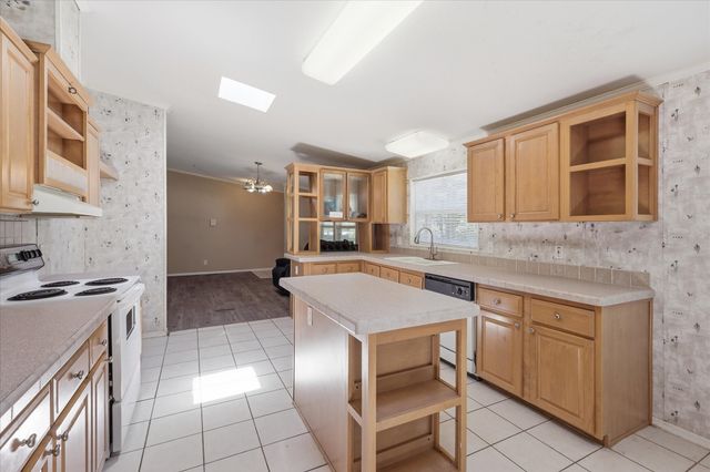 5904 Tranquility Circle, Fort Worth, TX 76140