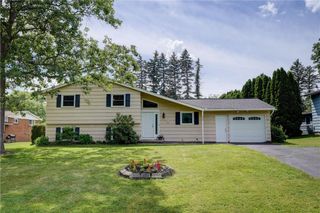 243 Eden Lane, Greece, NY 14626