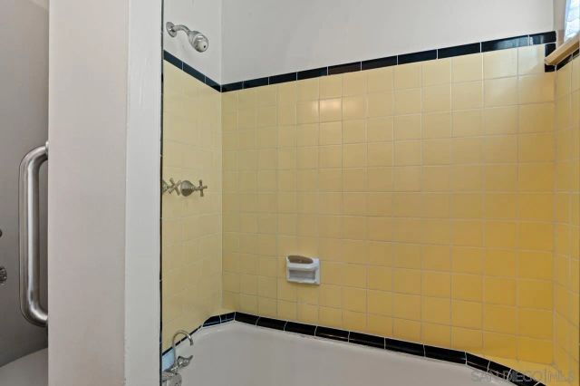 4254 Ampudia St, San Diego, CA 92103