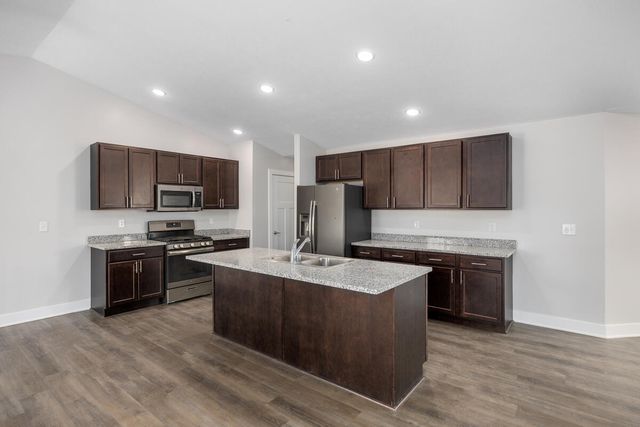 1368 S Village Circle, Kalamazoo, MI 49009