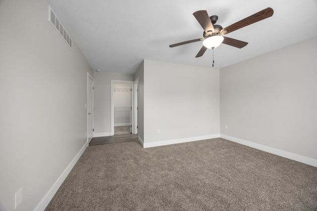 1368 S Village Circle, Kalamazoo, MI 49009