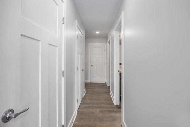 1368 S Village Circle, Kalamazoo, MI 49009