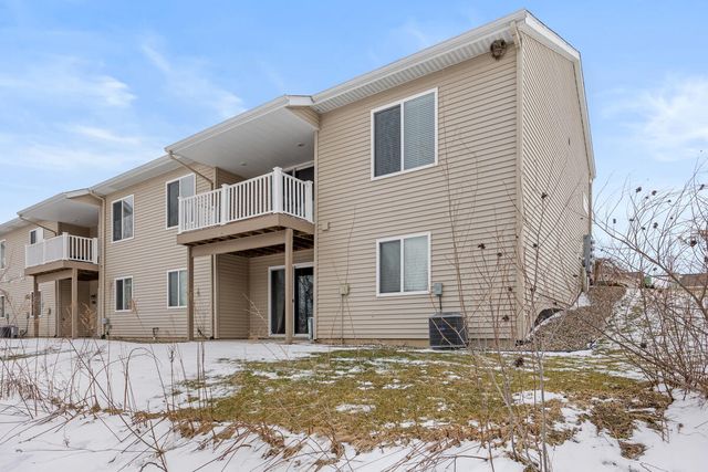 1368 S Village Circle, Kalamazoo, MI 49009