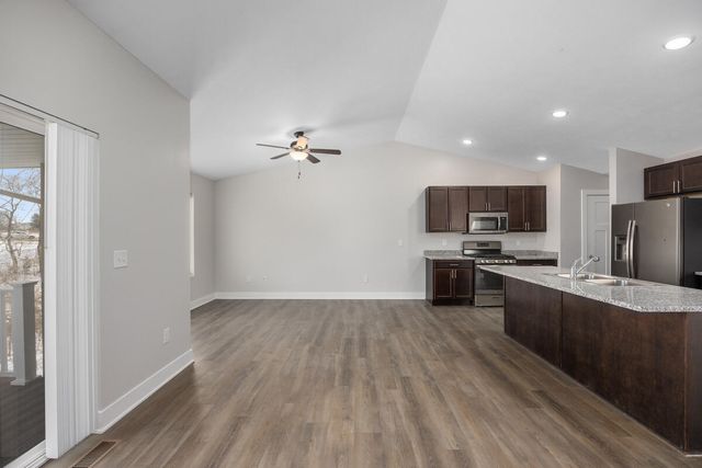 1368 S Village Circle, Kalamazoo, MI 49009