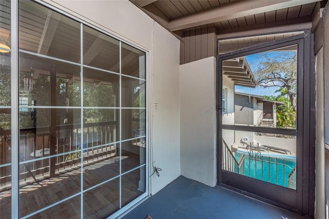 6042 1ST AVENUE S 31, St Petersburg, FL 33707