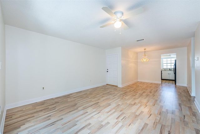 6042 1ST AVENUE S 31, St Petersburg, FL 33707