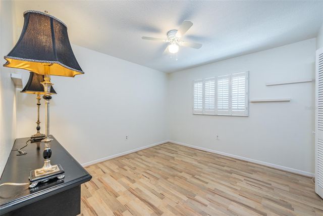 6042 1ST AVENUE S 31, St Petersburg, FL 33707