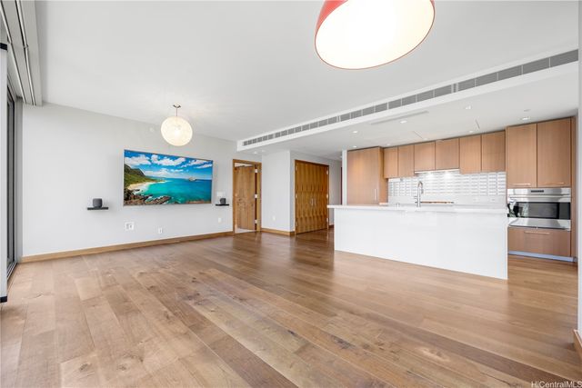 1555 Kapiolani Boulevard 808, Honolulu, HI 96814
