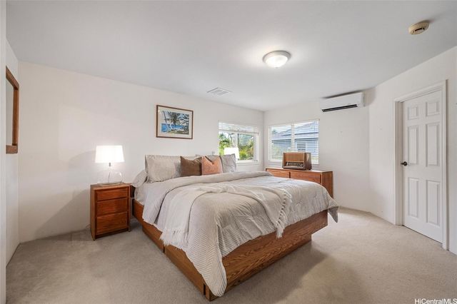 520 Lunalilo Home Road 313, Honolulu, HI 96825