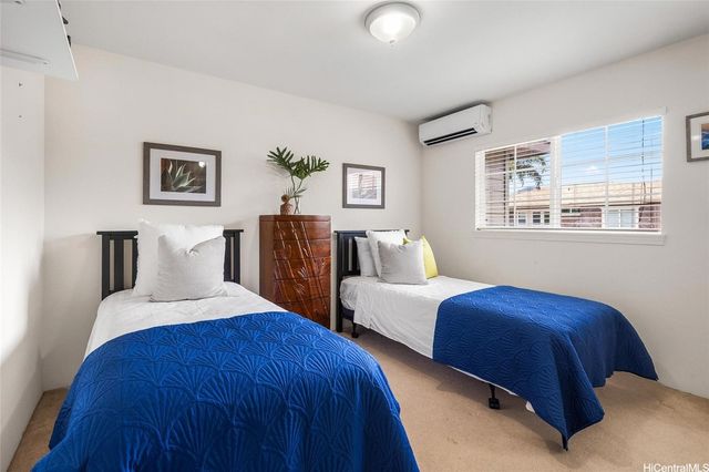 520 Lunalilo Home Road 313, Honolulu, HI 96825