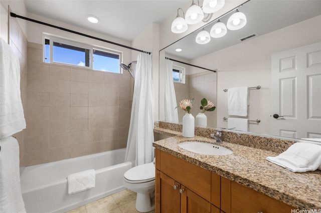 520 Lunalilo Home Road 313, Honolulu, HI 96825