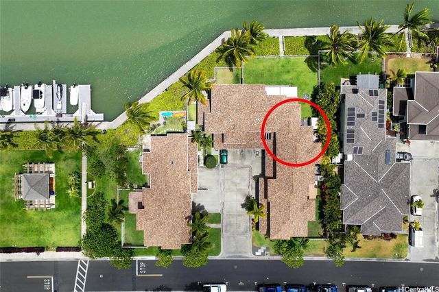 520 Lunalilo Home Road 313, Honolulu, HI 96825