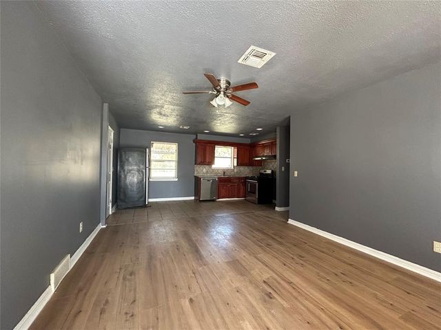 6905 NW 60th Street, Bethany, OK 73008