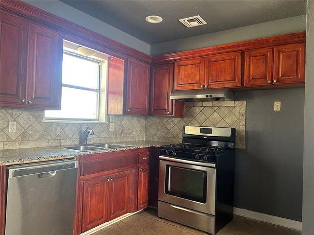 6905 NW 60th Street, Bethany, OK 73008