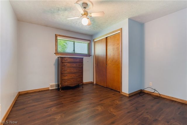 4260 Broadway Avenue NE, Louisville, OH 44641