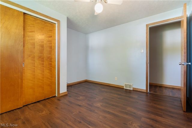 4260 Broadway Avenue NE, Louisville, OH 44641