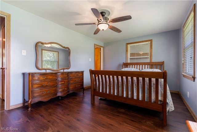 4260 Broadway Avenue NE, Louisville, OH 44641
