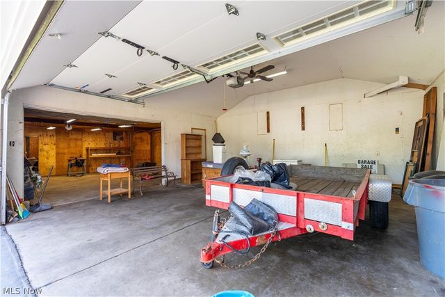 4260 Broadway Avenue NE, Louisville, OH 44641