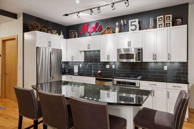 401 N 2nd Street 208, Minneapolis, MN 55401